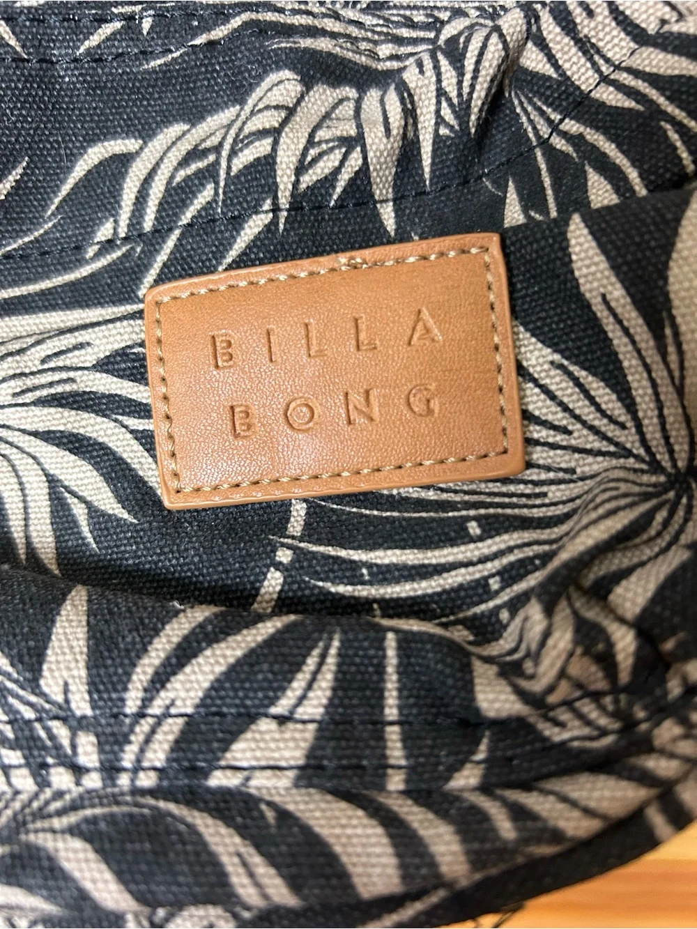 Billabong Black & Cream Leaf-Print Backpack